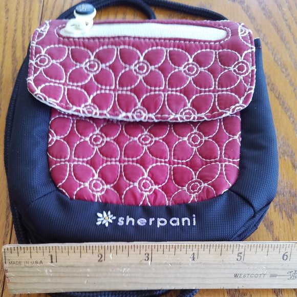 SHERPANI PIPER LE CROSSBODY QUILTED RED/BLACK PURSE - Picture 6 of 8